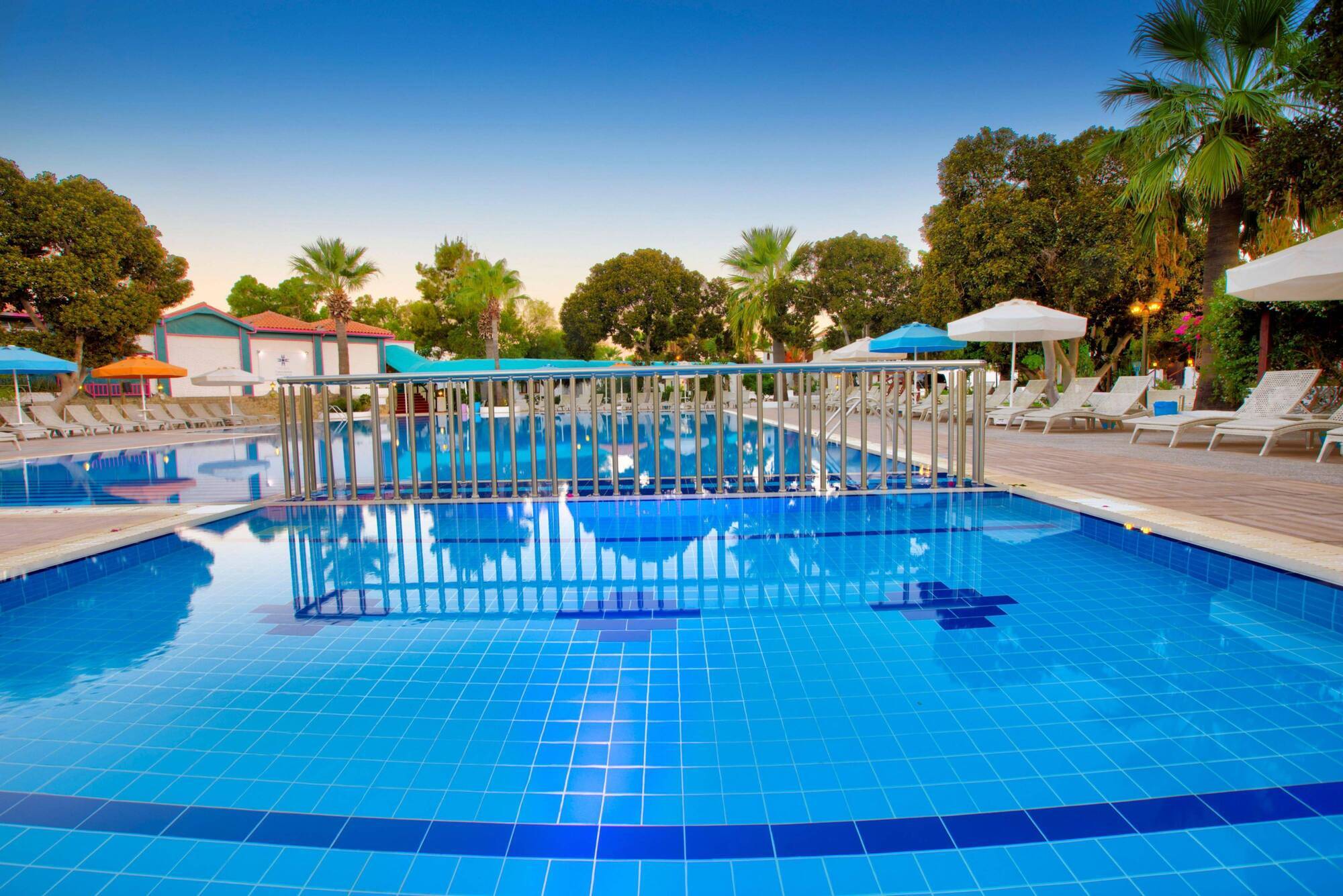 Merit Cyprus Gardens Holiday Famagusta  Eksteriør billede