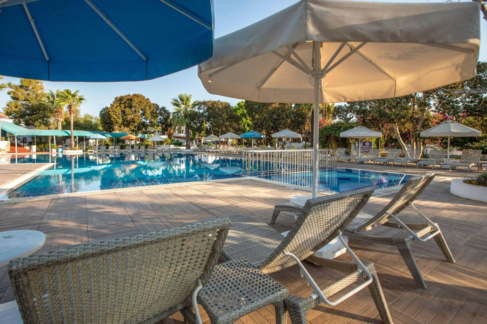 Merit Cyprus Gardens Holiday Famagusta  Eksteriør billede
